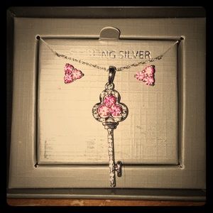 Earring and necklace set